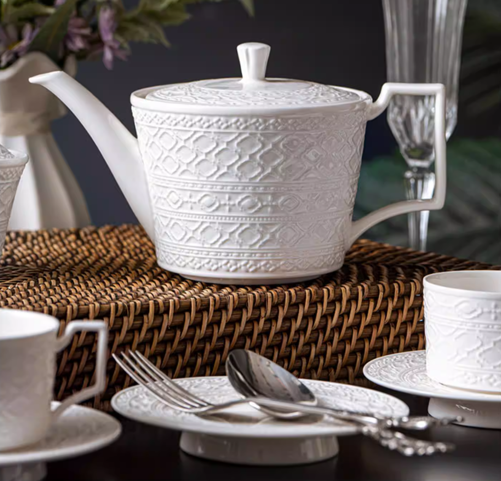 Relief Rim Tea Service Set No. 02