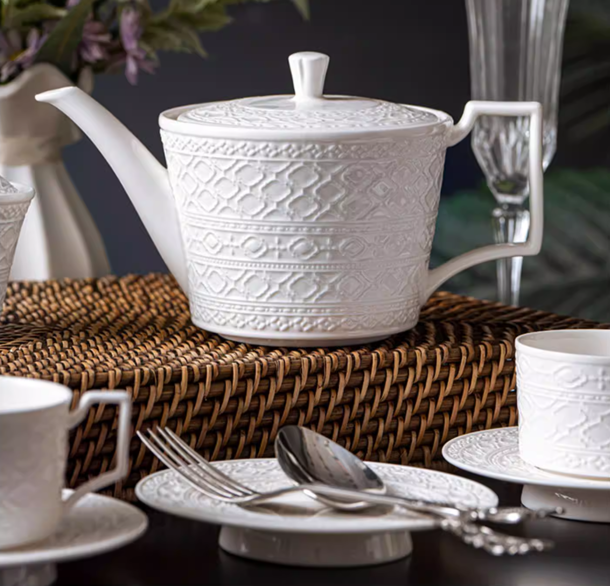Relief Rim Tea Service Set No. 02