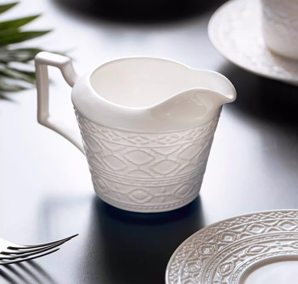 Relief Rim Tea Service Set No. 02